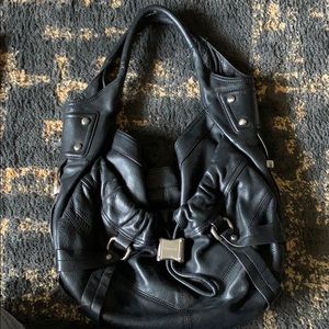 B. Makowsky Premium leather shoulder bag